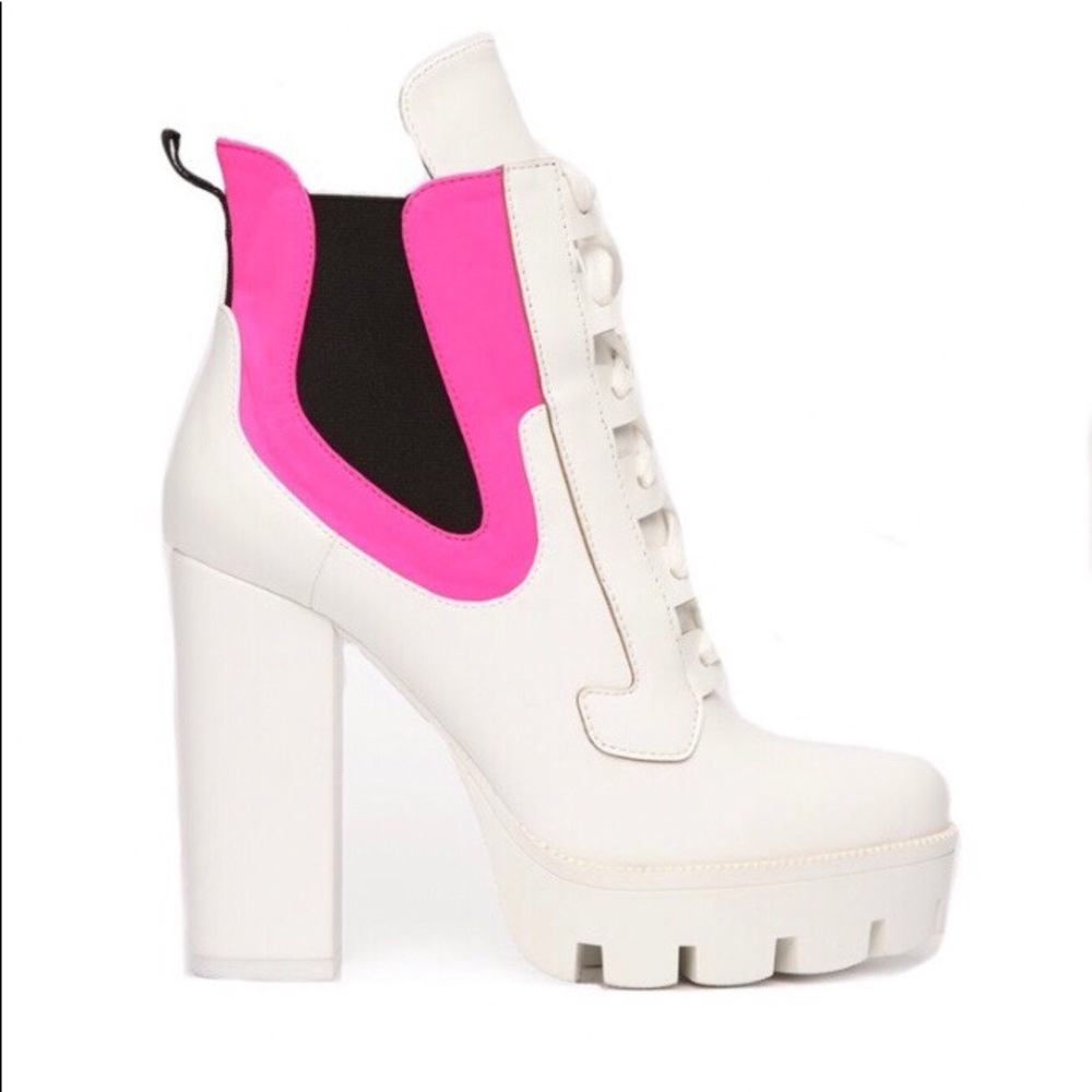 Fashion nova gunship boots